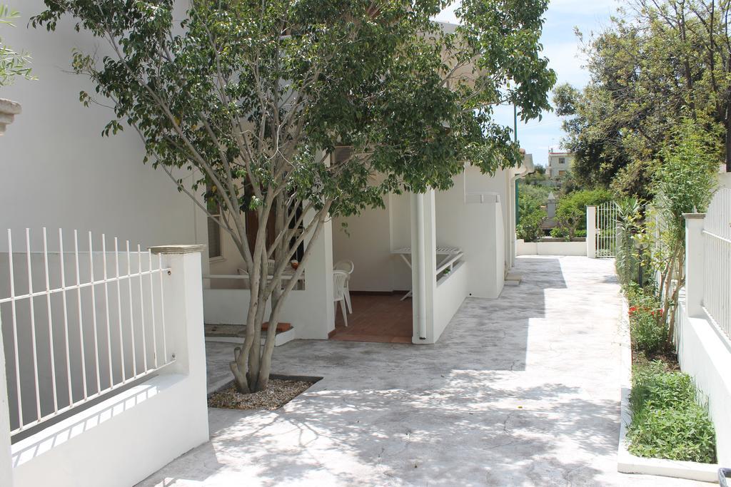 Appartamenti Le Mimose Santa Maria Navarrese Exterior foto